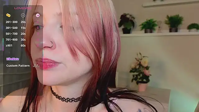 Snapshot of arielabradberry chatting on October 14, 2:52 pm arielabradberry online show from October 14, 2:52 pm