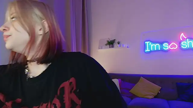 arielabradberry online show from January 13, 2:54 pm