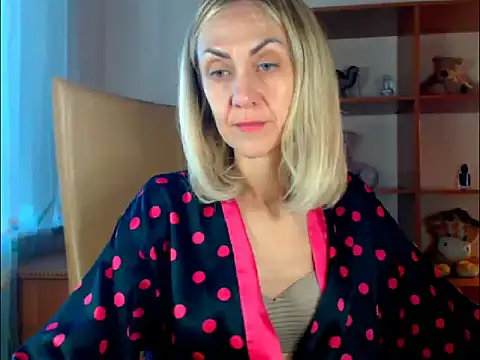 Snapshot of Tanya6547 chatting on October 15, 9:56 am Tanya6547 online show from October 15, 9:56 am