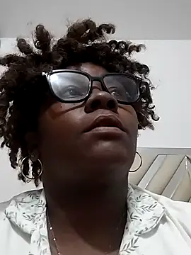 kaorysquirt online show from October 9, 12:26 am