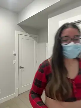 jAsMinE678 online show from April 16, 8:30 pm