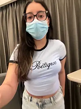 jAsMinE678 online show from June 5, 5:55 am