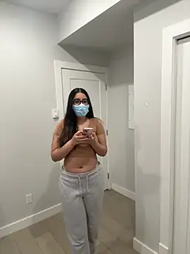 jAsMinE678 online show from April 7, 11:34 am