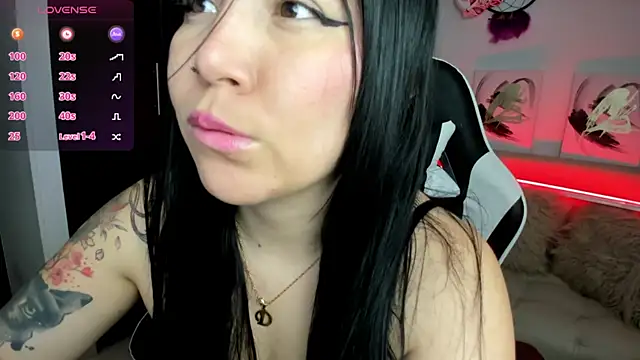 AilynRed online show from October 18, 5:43 am