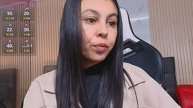 Juliet Nasty online show from February 4, 1:03 pm