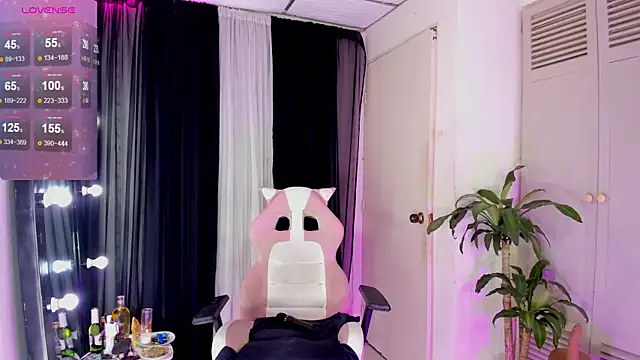 EmmaRusellx online show from January 16, 11:34 pm