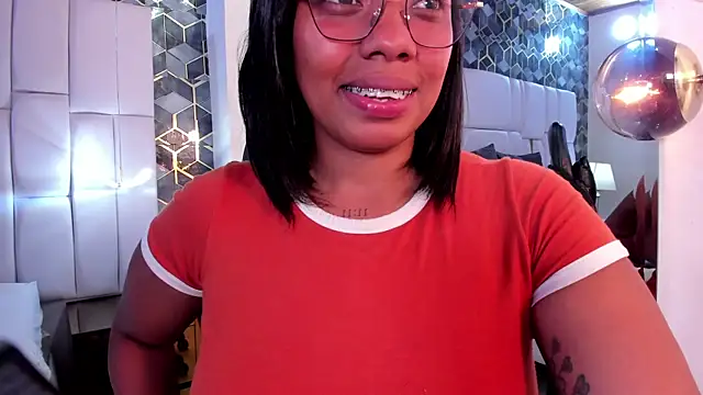 lia mariana online show from June 27, 8:59 pm