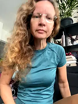 Snapshot of AnnikaRose chatting on September 26, 6:44 am AnnikaRose online show from September 26, 6:44 am