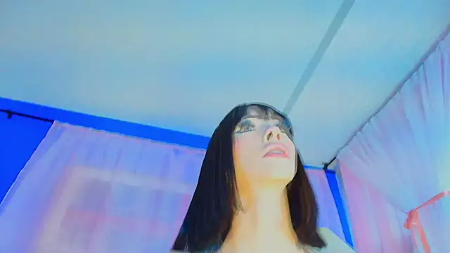 liccy hall online show from March 25, 11:46 am