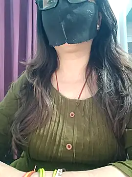 Aishwaryaa 69 online show from April 1, 1:41 pm