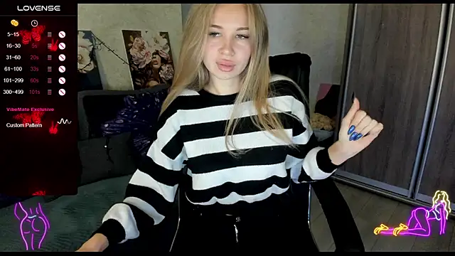 Snapshot of _NigoNika chatting on October 19, 11:34 am NigoNika online show from October 19, 11:34 am