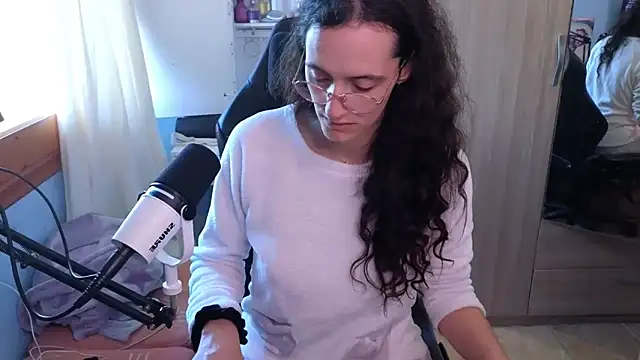 Snapshot of MemiKouki chatting on September 25, 2:49 pm MemiKouki online show from September 25, 2:49 pm