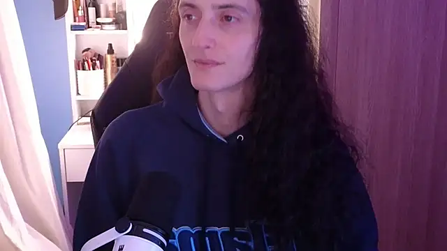 MemiKouki online show from February 24, 6:17 pm