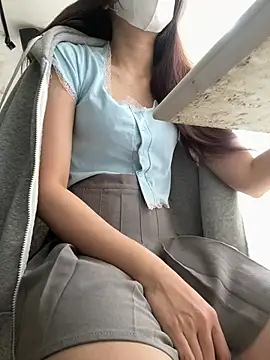 Lami Mi online show from April 19, 5:40 am