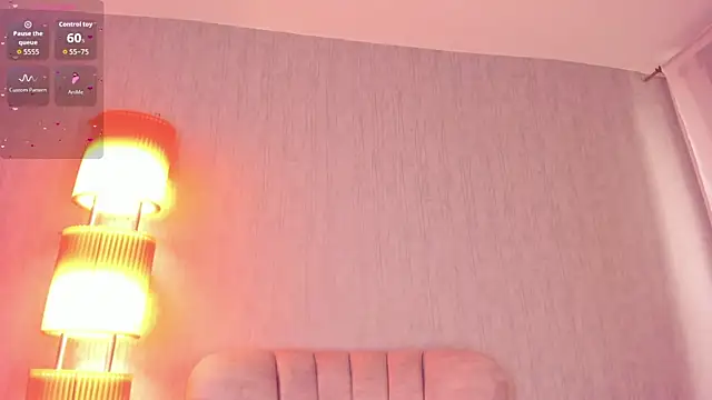 lunar leen online show from February 19, 6:07 pm