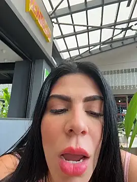 valecruz903 online show from December 5, 5:36 pm