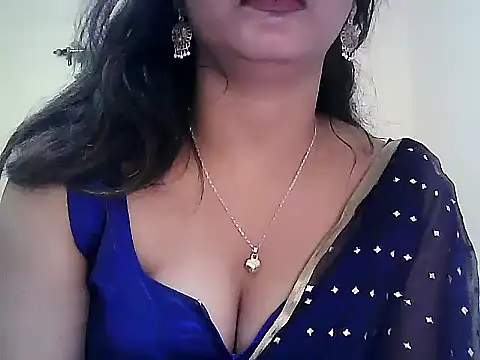 Model-Tanya online show from February 6, 9:12 am