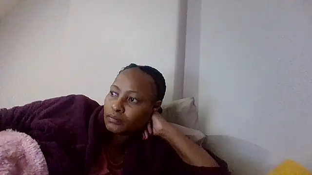 BabeAssXX online show from July 18, 5:55 am