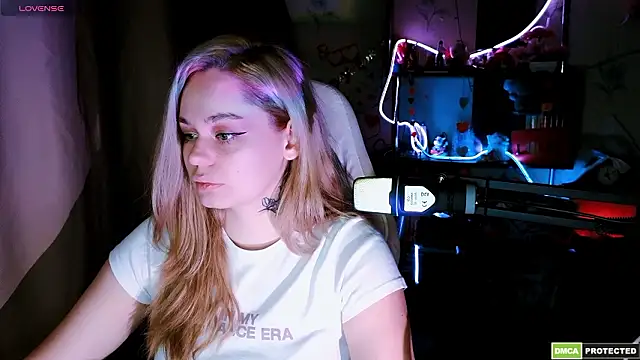 Bad Girl009 online show from February 22, 5:25 pm