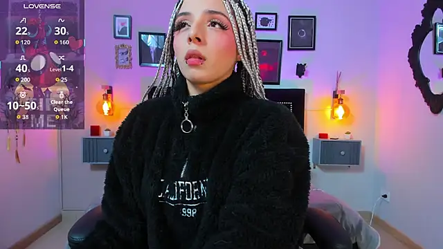 Charlotte  Benett online show from November 10, 4:18 am