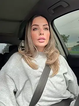 Alirawrz online show from November 24, 1:46 pm