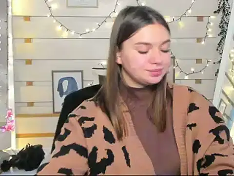 Josephine Kiss online show from December 1, 1:47 pm