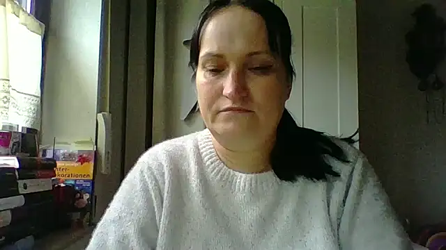  squirty cum lady  online show from December 19, 12:52 pm