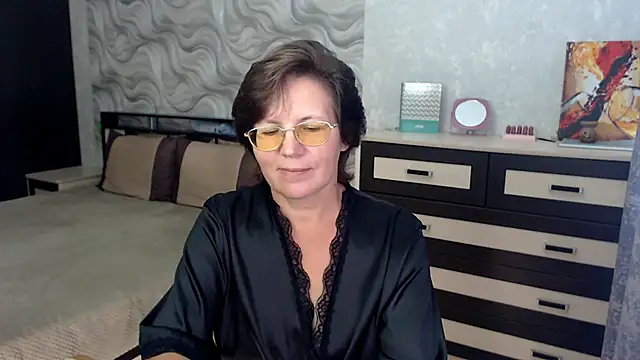 VitaCharm online show from September 8, 8:30 pm