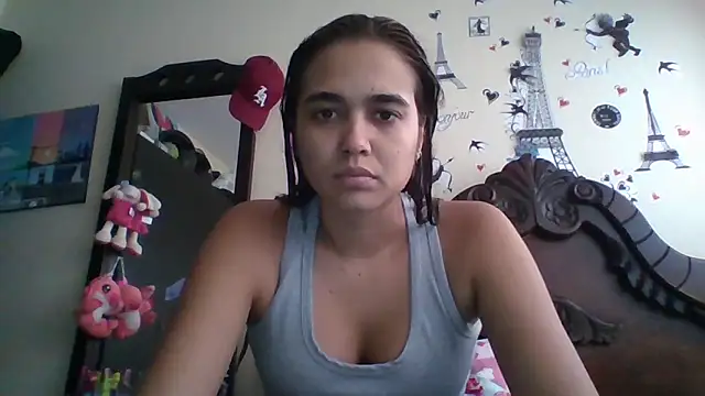 trianabell online show from October 22, 4:56 pm