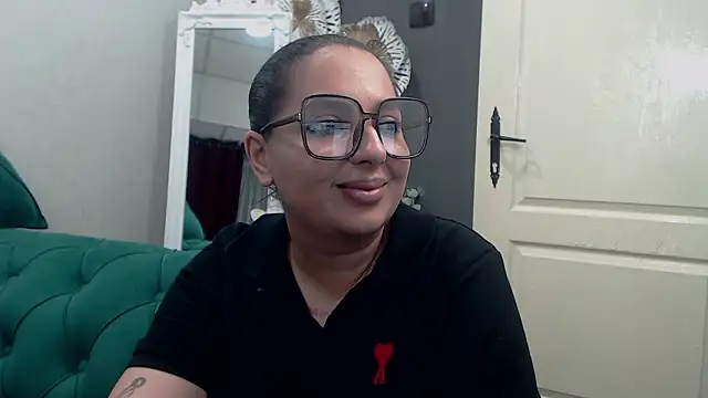 BustyAllyy online show from March 8, 2:04 am