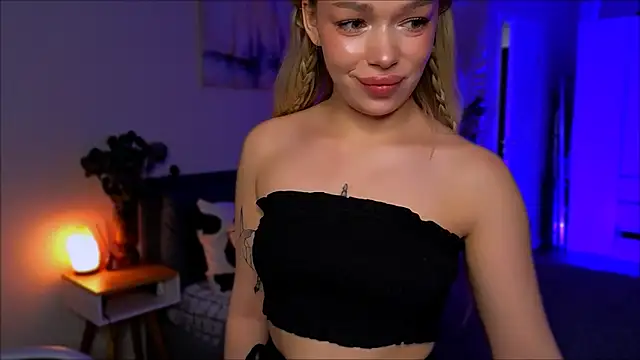 Lily Yin online show from March 14, 6:25 am