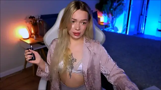 Lily Yin online show from February 17, 5:29 am