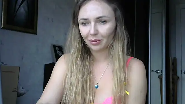 AngelinaLove28 online show from October 27, 7:59 am