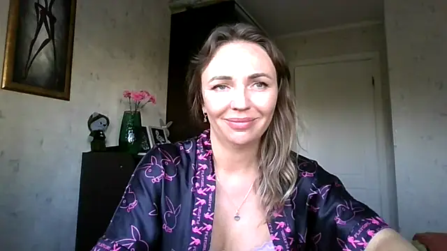 AngelinaLove28 online show from September 15, 6:43 am