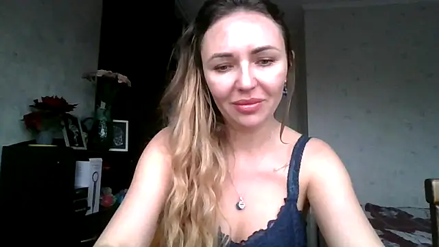 AngelinaLove28 online show from December 16, 8:31 am