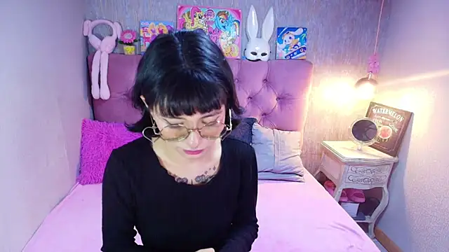 charlottemoonxz online show from February 5, 6:55 pm