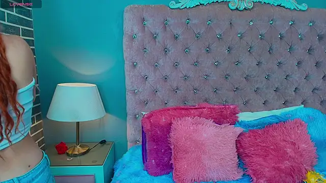 Snapshot of AdelaineBest chatting on September 14, 3:04 am AdelaineBest online show from September 14, 3:04 am