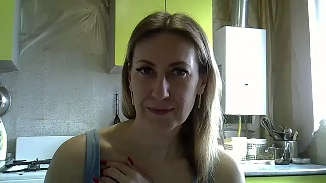 AshleyXHoney online show from March 18, 8:30 am