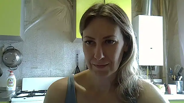 AshleyXHoney online show from June 5, 7:03 am
