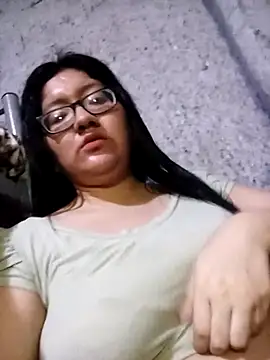 Snapshot of ladygmusic chatting on September 18, 5:50 am ladygmusic online show from September 18, 5:50 am