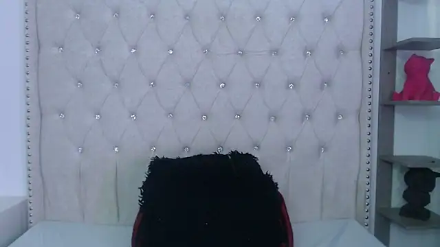 Abril Squirt online show from March 2, 9:42 pm