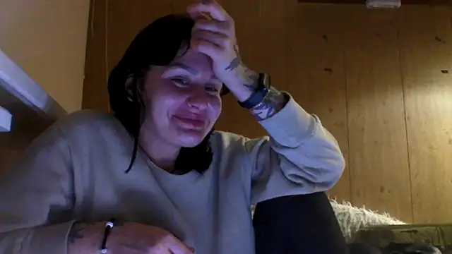 Tracey Izzy online show from November 26, 10:44 pm