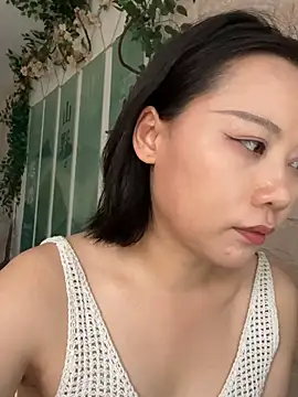 Eliza-E online show from March 26, 9:44 am