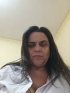 hugebobbs online show from July 28, 5:13 pm