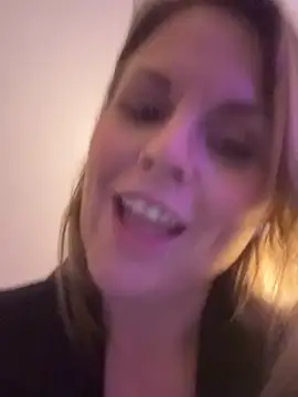 misssWet online show from March 6, 9:15 am