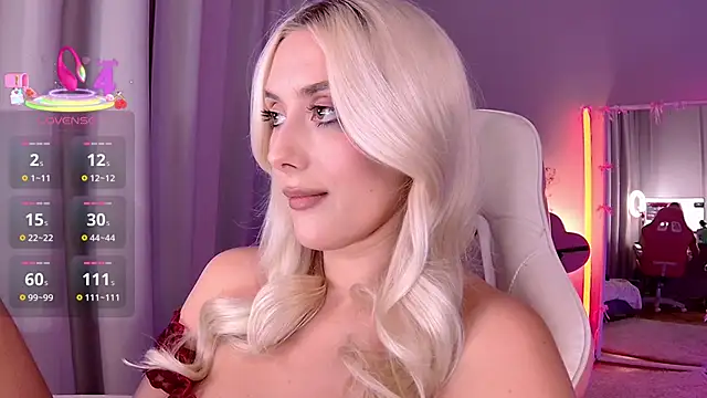 LoryWood online show from April 12, 3:04 pm