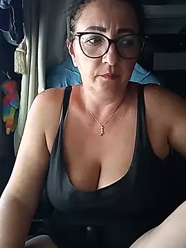 cuplubijoanna online show from July 14, 11:05 am