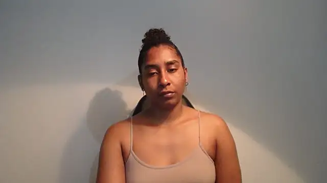 yohatinelly07 online show from July 5, 10:37 pm