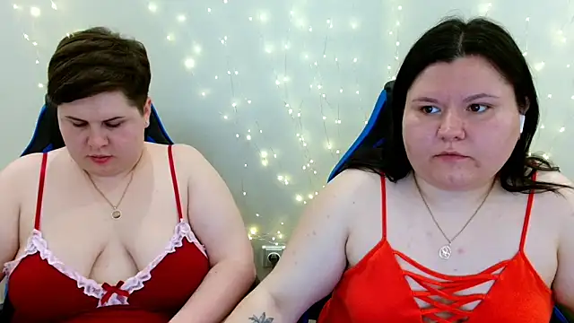 BeckyAndHellen online show from May 22, 8:29 pm