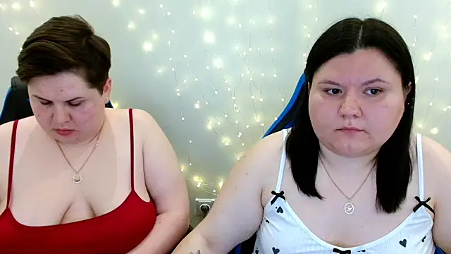 BeckyAndHellen online show from May 30, 6:48 pm